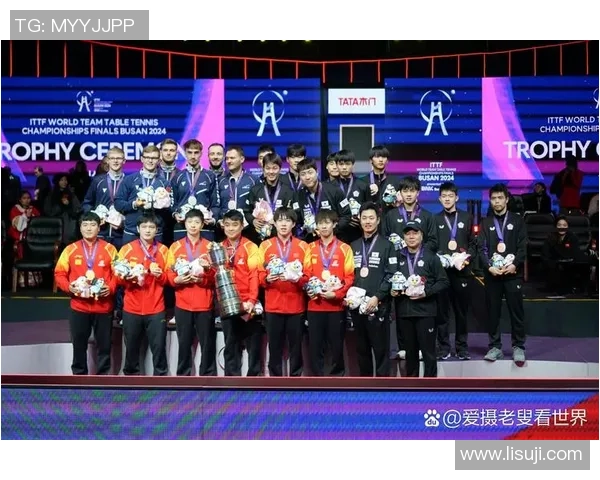 重庆足球队以82分领跑大满贯积分榜展现强劲实力